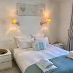 Appartement Balcony In Heart Of Old Antibes, Ac, View