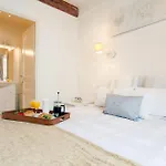 Balcony In Heart Of Old Antibes, Ac, View Apartament