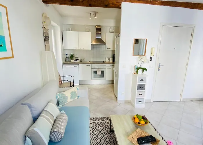 Balcony In Heart Of Old Antibes, Ac, View
