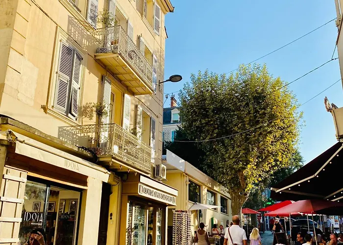 Apartment Balcony In Heart Of Old Antibes, Ac, View Antibes