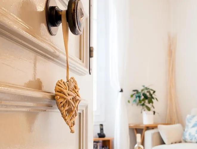 شقة Pimms أنتيب